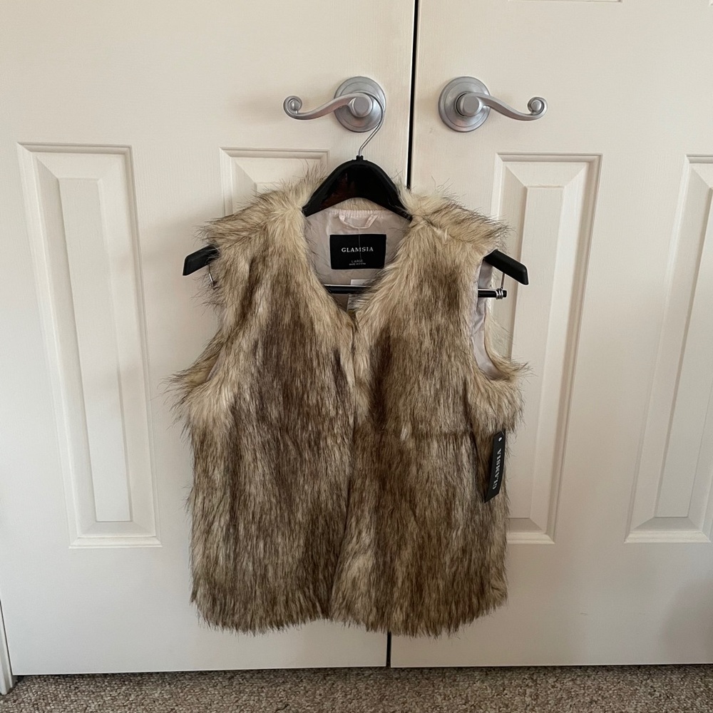 Glamsia Faux Fur Vest